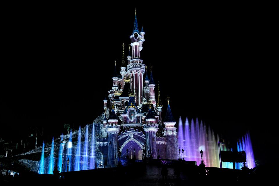 Privatiser Disney Dreams le temps d’une soirée Disneyland Paris annonce dans une vidéo de sa chaîne youtube la possibilité de privatiser Disneyland Parc et le spectacle Disney Dreams. L’entreprise souligne le fait que le show peut être...