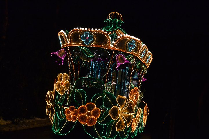 Disney Fantillusion parade 