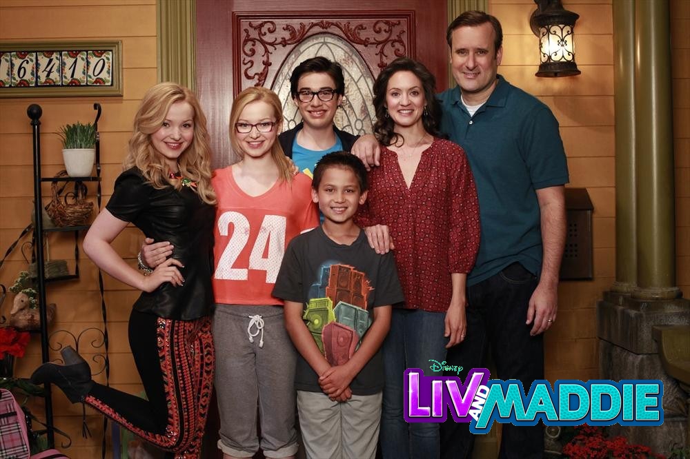 Liv_and_Maddie_Rooney