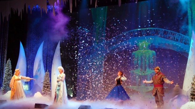 Disneyland Paris vers le retour de spectacles La Reine des Neiges