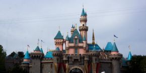 Château des 60 ans de Disneyland