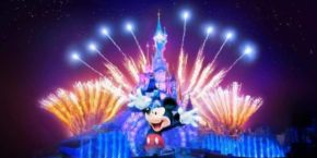 Nouveau visuel officiel pour le nouveau spectacle nocturne Disney Illuminations, à découvrir dès le 26 mars 2017 dans le Parc Disneyland