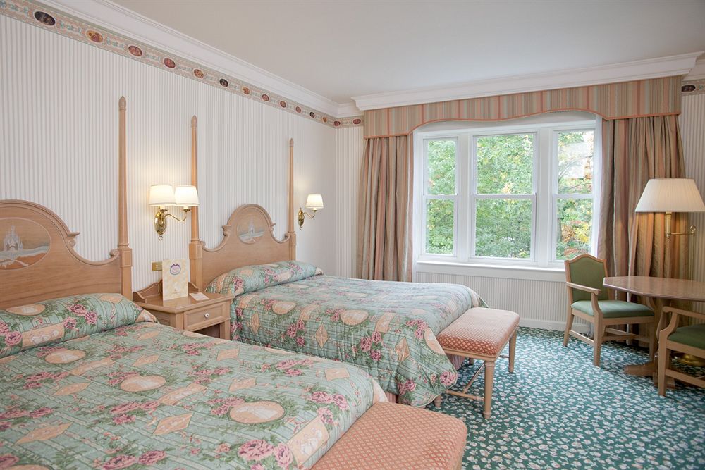 Disneyland-Hotel-Paris-chambre