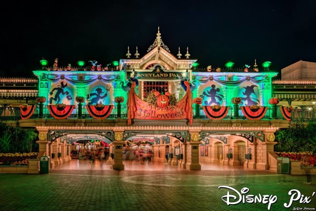 Halloween 2015 Disneyland Paris Main Street Station