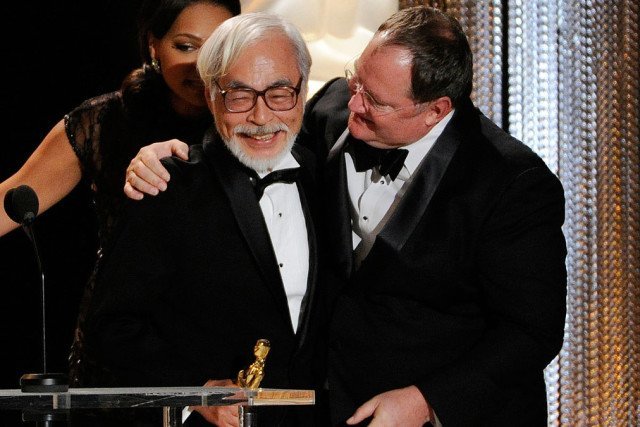 Hayao Miyazaki accepte un Oscar d'Honneur en 2014
