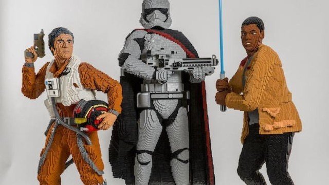 LEGO Star Wars Phasma Finn Poe Toy Fair 2016 01