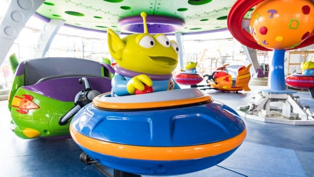 Photo de l'attraction Alien Swirling Saucers à Toy Story Land.