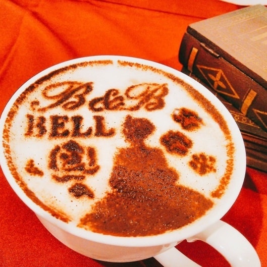 cafe au lait a l'éfigie de Belle