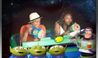Photo d'un magic avec des Aliens durant une attraction