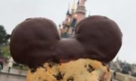 Photo d'un cookie Géant Mickey fourré au nutella