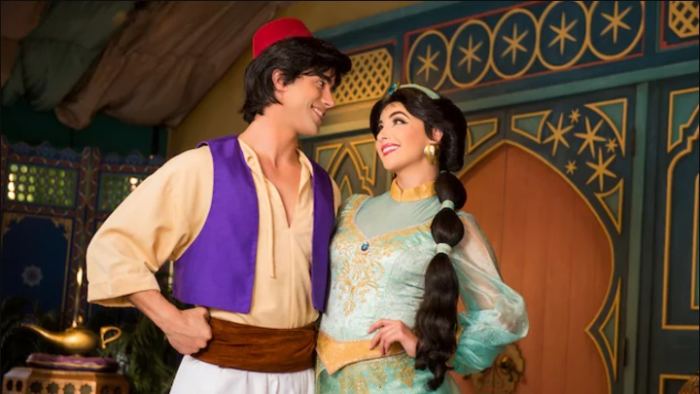 Aladdin et Jasmine à Adventureland au parc Magic Kingdom de Walt Disney World