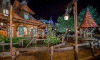 Photo de l'attraction d'Enchanted Tales with Belle au Fantasyland du Magic Kingdom de Walt Disney World.