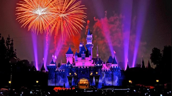 Photo du château de la belle au bois dormant du parc Disneyland à Disneyland Resort.
