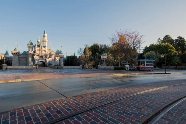 Photo du central plaza du disneyland park à Disneyland Resort.