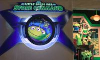 Ainsi photo de la boutique Little Green Men Store Command à Tomorrowland au parc Disneyland de Disneyland Resort.