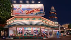Photo de la boutique Seaside Souvenirs au parc DIsney California Adventure de Disneyland Resort.