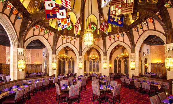 Photo de la Cinderella Royal Table à Walt DIsney World Resort qui demande pas de pourboire.