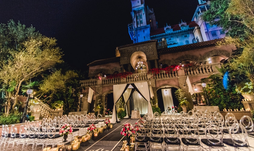 Photos de la cour de mariage à la Tower of Terror autre que l'Haunted Mansion Wedding.