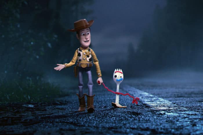 L'improbable duo formé par Woody et Fourchette dans Toy Story 4