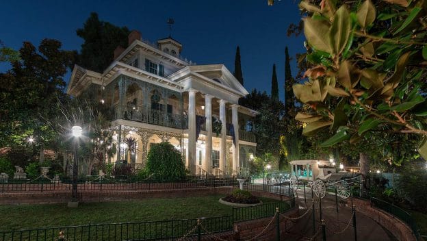 Photo de l'attraction Haunted Mansion à Disneyland Resort