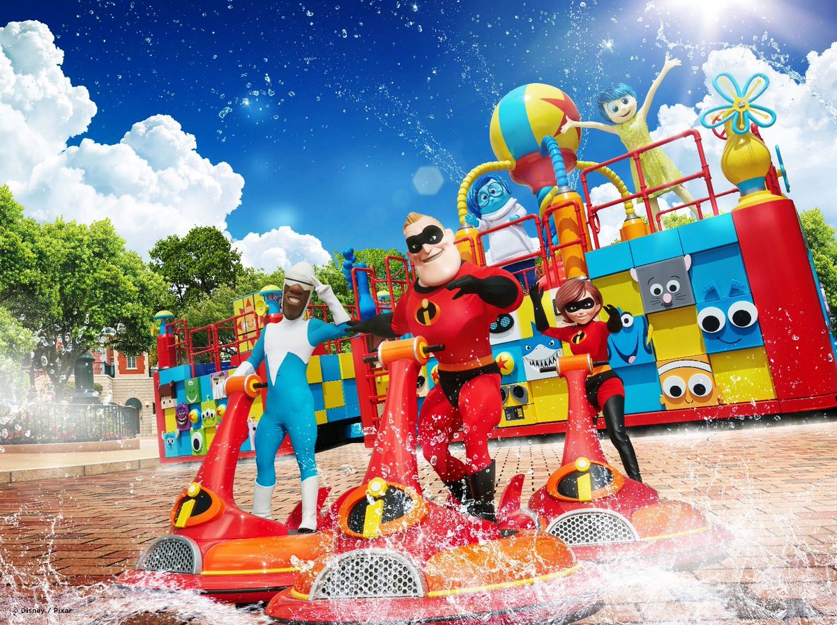 Photo de la Pixar Water Play Street Party! ou seront présent les héros de En Avant.