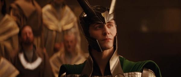 Loki, dieu de la malice, petit frère de Thor