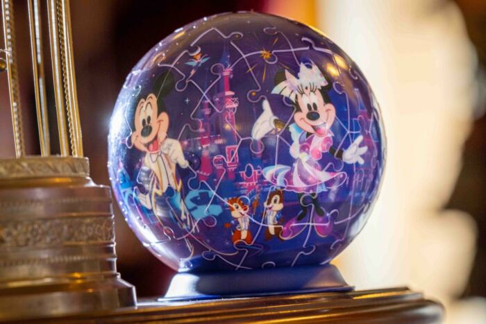 Disneyland Pin's roulette Mickey et ses amis 30e anniversaire