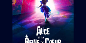 Une affiche colorée d'Alice et la reine de coeur - retour au pays des merveilles montrant une silhouette d'Alice en robe sur un fond vibrant et lumineux.