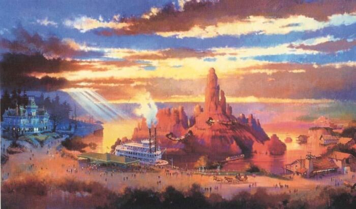 Un bateau à vapeur sur une rivière passe près d'une montagne rocheuse au coucher du soleil, créant une scène tout droit sortie d'un film, avec une foule de personnes à proximité s'attendant presque à ce que Phantom Manor apparaisse au loin.