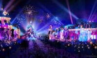 Disneyland Paris présente le nouveau spectacle de nuit « Tales of Magic »