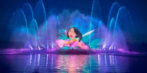 Projection de Mulan sur un mur d'eau