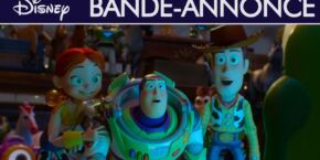 les personnages animés jessie, buzz lightyear et woody sont dans une scène animée avec d'autres jouets ; "disney bande annonce" est écrit en haut, annonçant le film pixar toy story 5 prévu pour 2026.